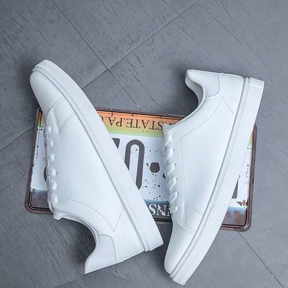 Men's Casual Sports Shoes Slip Resistant Students Athletic Sneakers